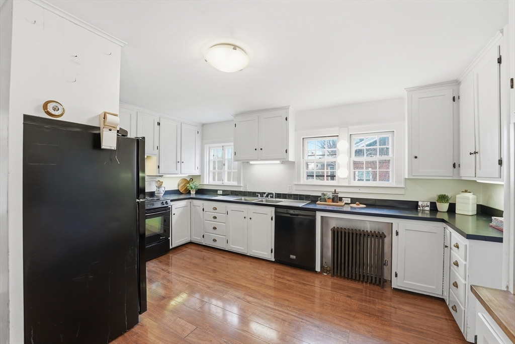 104 Spring Street Amherst, MA 01002 - Photo 10 of 36