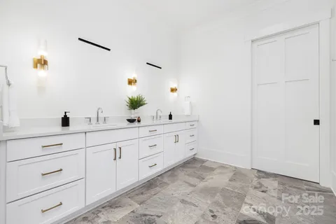 $2,759,000 | 632 Dorothy Drive, Charlotte, NC 28203