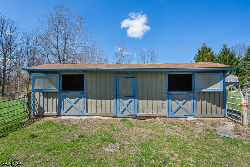 15 Mt Pleasant Road Columbia, NJ 07832 - Photo 3 of 50