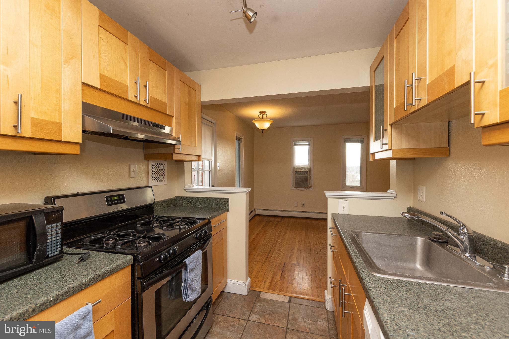 3608 Merrick Road Philadelphia, PA 19129 - Photo 11 of 31 Gallery Image 11