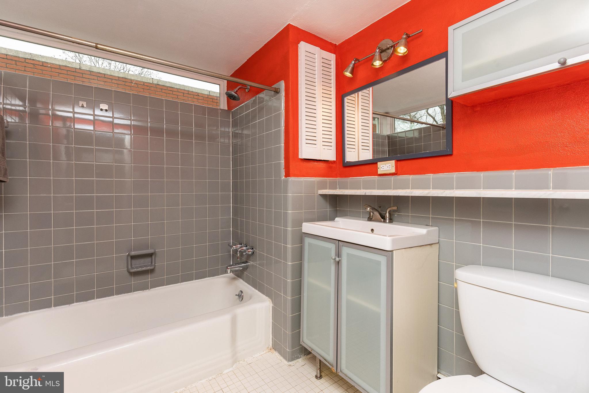 3608 Merrick Road Philadelphia, PA 19129 - Photo 15 of 31 Gallery Image 15