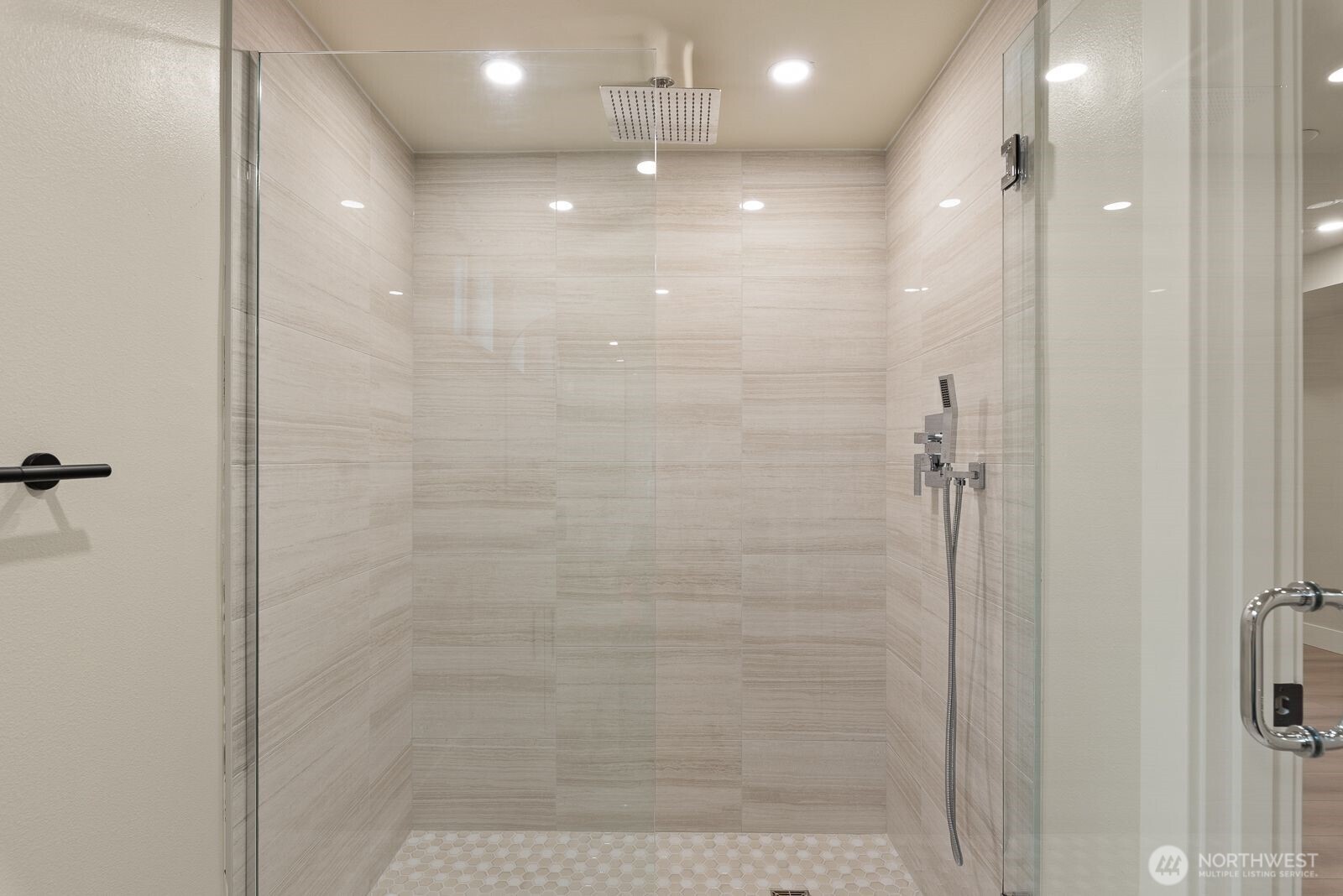 2425 Northwest Blue Ridge Drive Seattle, WA 98177 - Photo 22 of 27