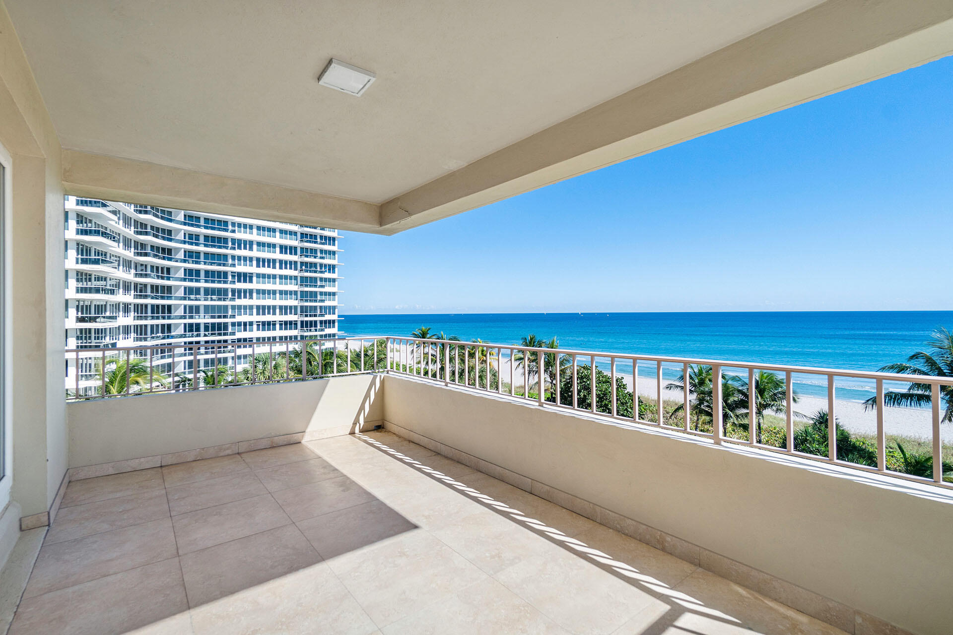 750 South Ocean Boulevard, Unit 5N Boca Raton, FL 33432 - Photo 8 of 30 a view of balcony with city view