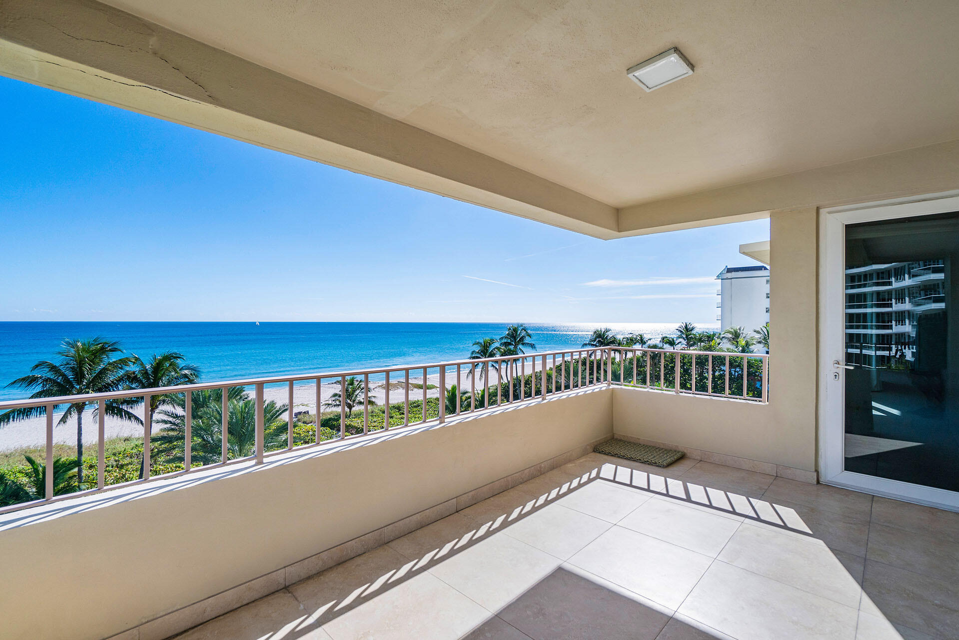 750 South Ocean Boulevard, Unit 5N Boca Raton, FL 33432 - Photo 9 of 30 a view of balcony with city view
