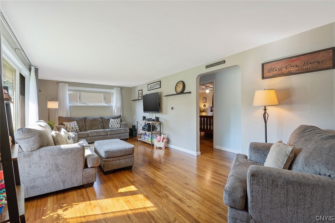 47 Macarthur Road Lysander, NY 13027 - Photo 9 of 34 Living room with lots of space for entertaining fa