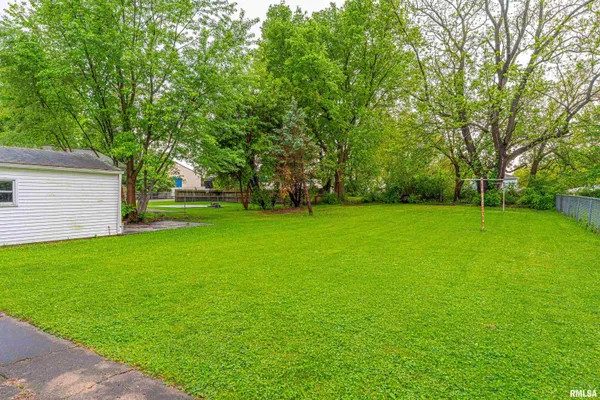 $125,000 | 205 Palmer Avenue, Lincoln, IL 62656
