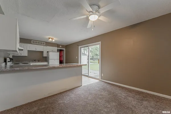 $125,000 | 205 Palmer Avenue, Lincoln, IL 62656