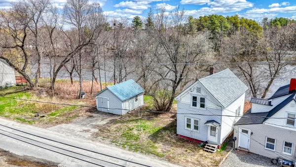 $140,000 | 52 Water Street, Fairfield, ME 04937