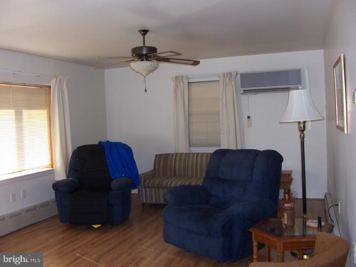 4928 Sandy Bend Road Marydel, DE 19964 - Photo 14 of 25 Living Room