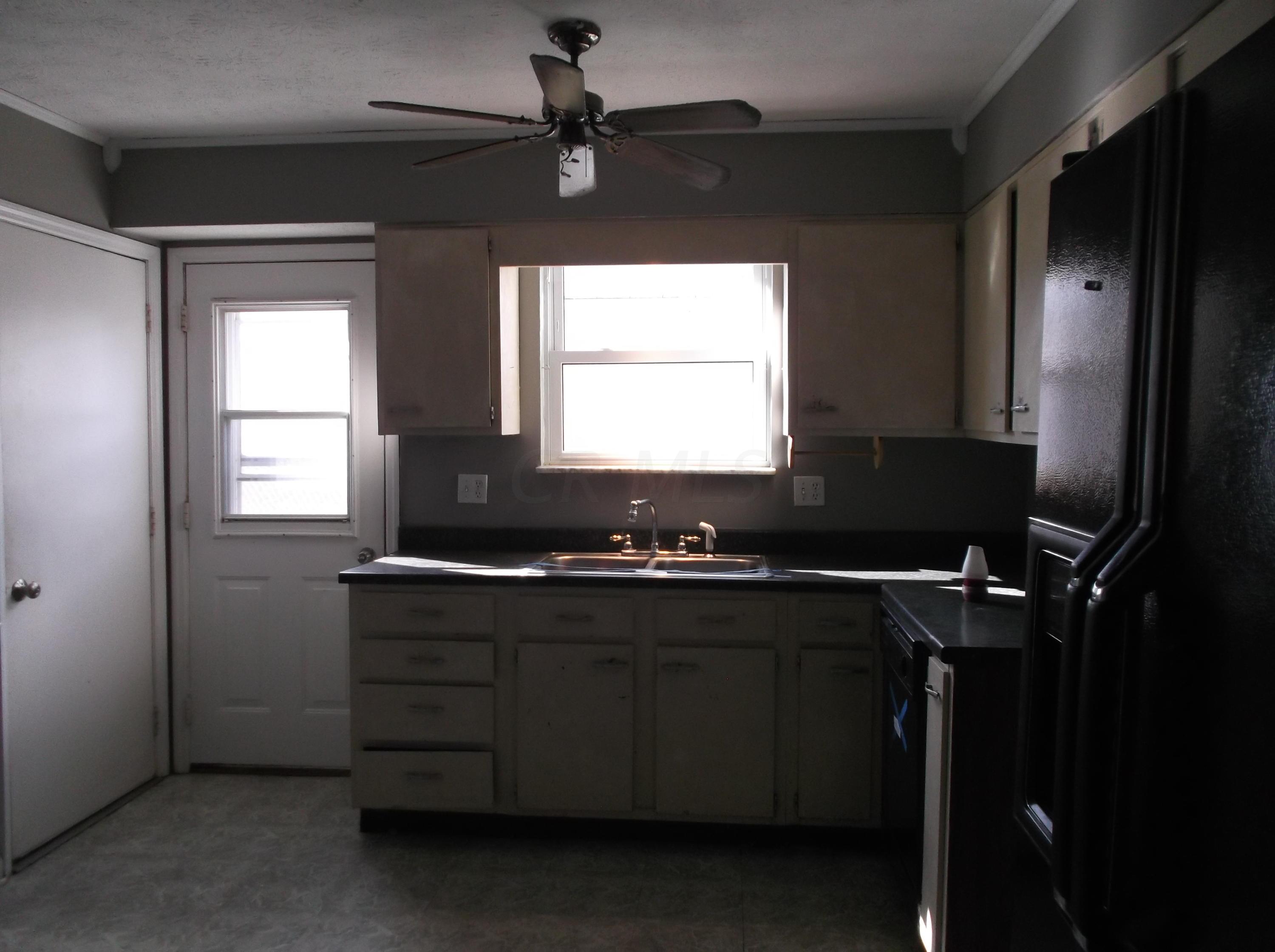5300 Trabue Road Columbus, OH 43228 - Photo 6 of 11 Gallery Image 6