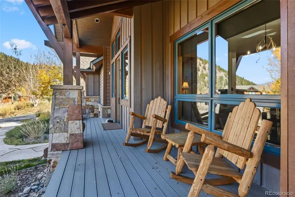 a view of deck with patio