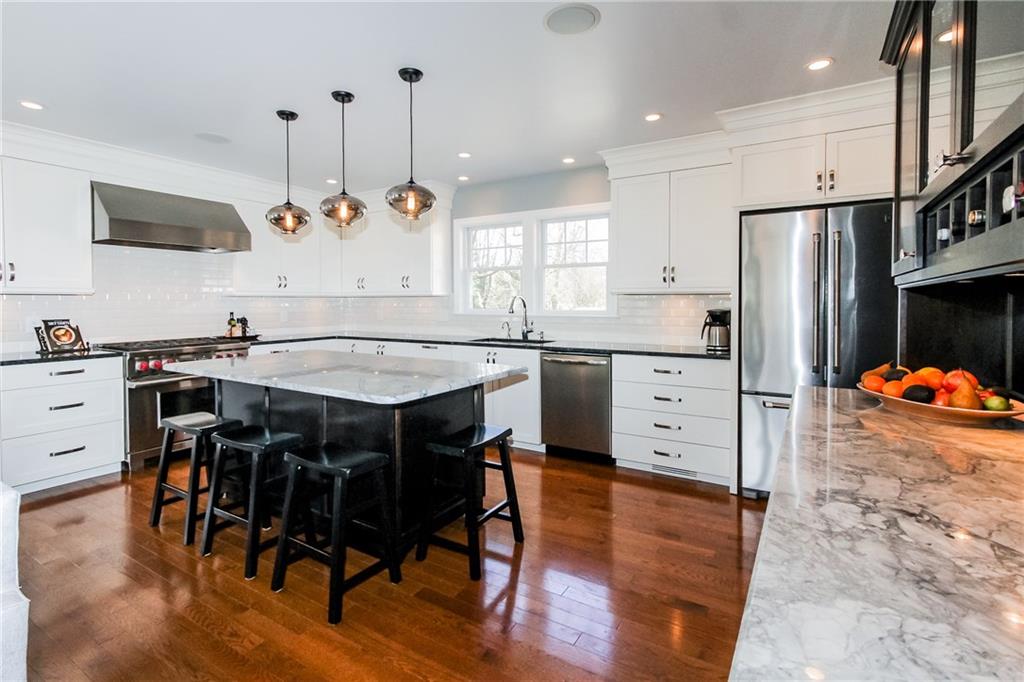 725 Valleyview Road Pittsburgh, PA 15243 - Photo 8 of 25 Gallery Image 8