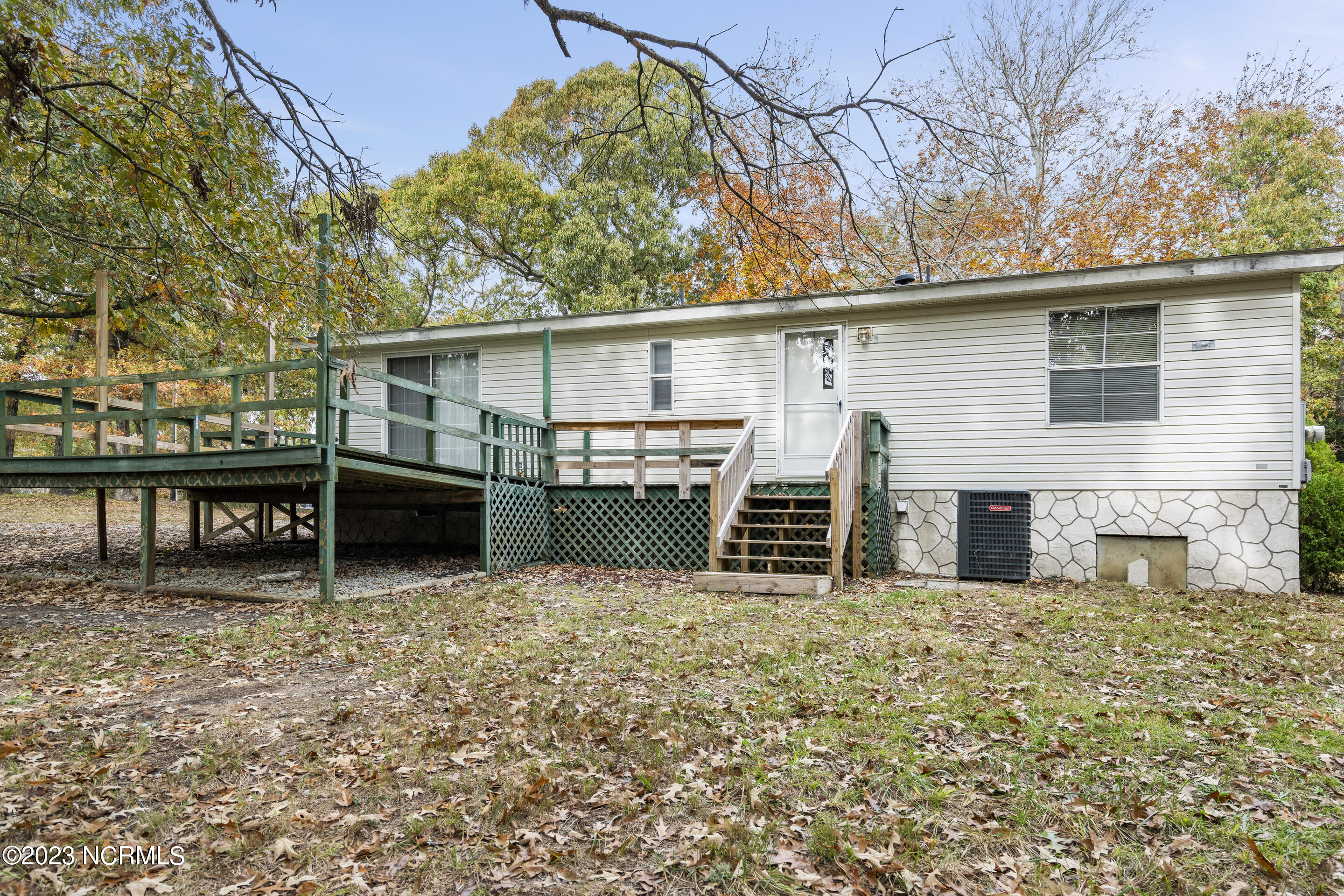 475 Turkey Point Road Sneads Ferry, NC 28460 - Photo 30 of 52 Rear View