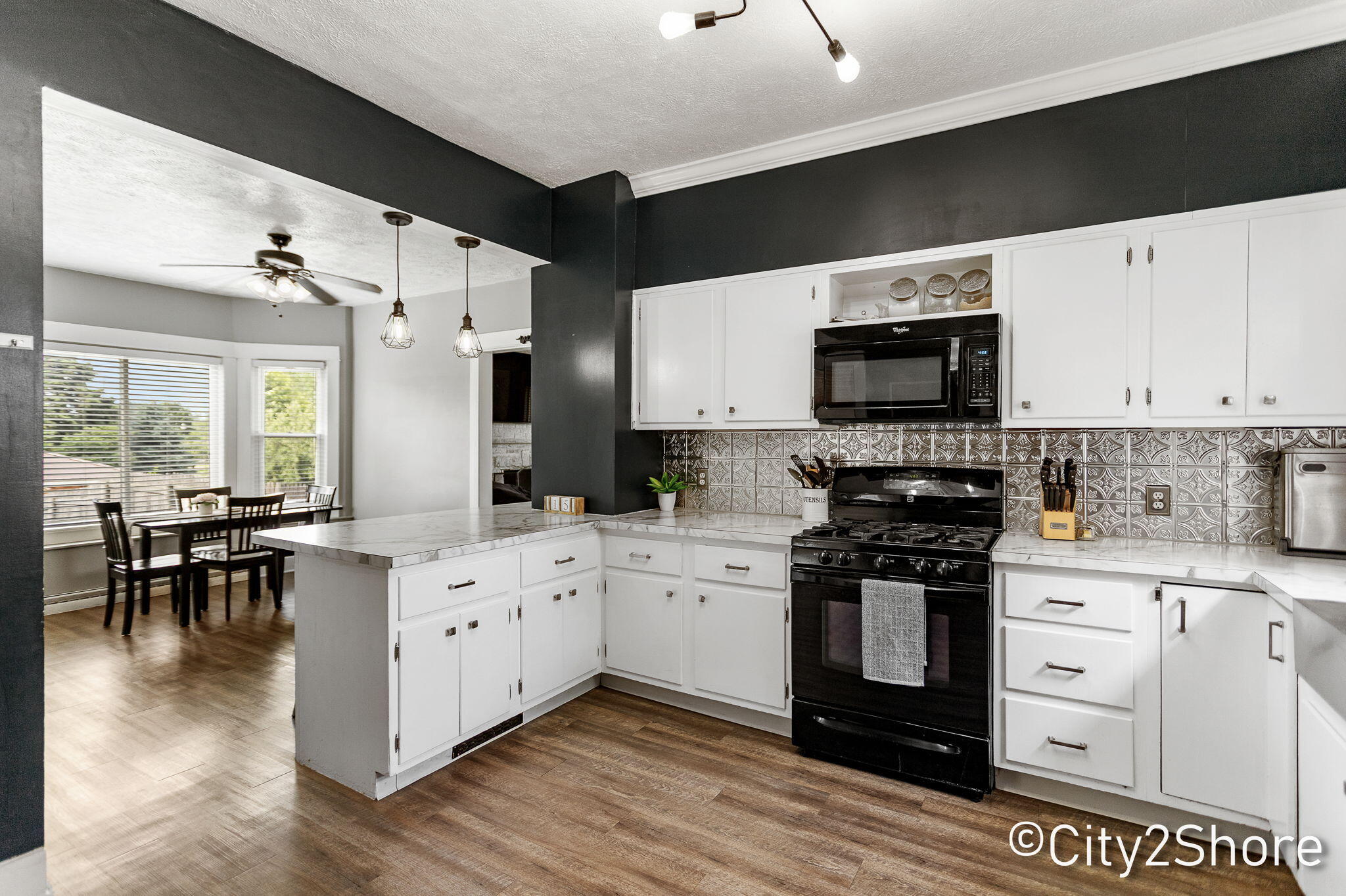 2235 Roys Avenue Southwest Wyoming, MI 49519 - Photo 23 of 81 Kitchen