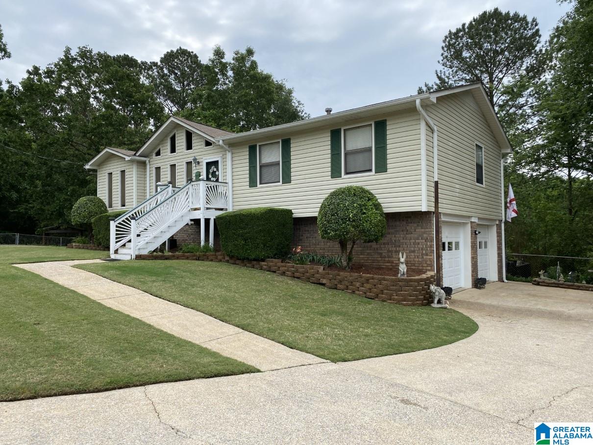 808 Saddle Ridge Circle Pinson, AL 35126 - Photo 3 of 24