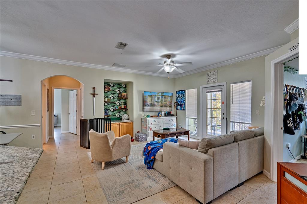 1245 Southwest 9th Road, Unit 201 Gainesville, FL 32601 - Photo 9 of 20