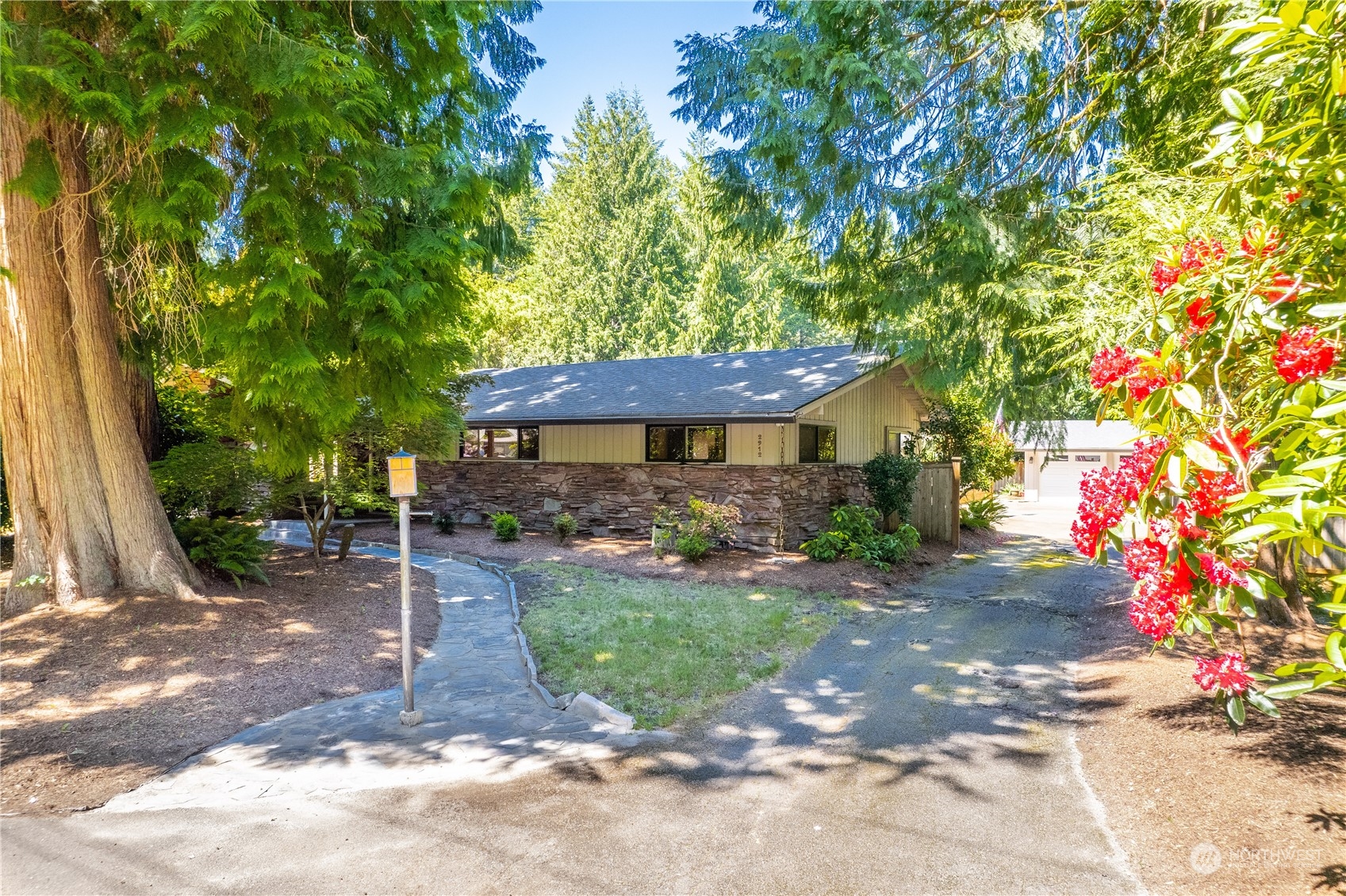 2912 Country Club Road Northwest Olympia, WA 98502 - Photo 33 of 40 Gallery Image 33