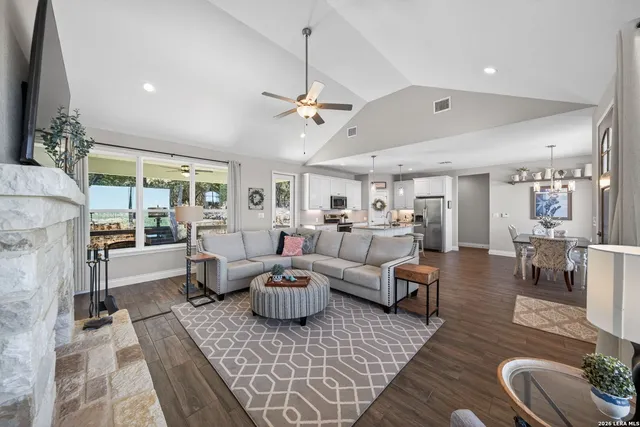 $430,000 | 1490 Yaupon, Fischer, TX 78623