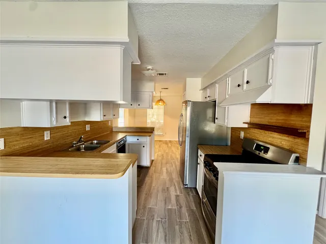 $2,050 | 22306 Waynoka Road, Katy, TX 77450