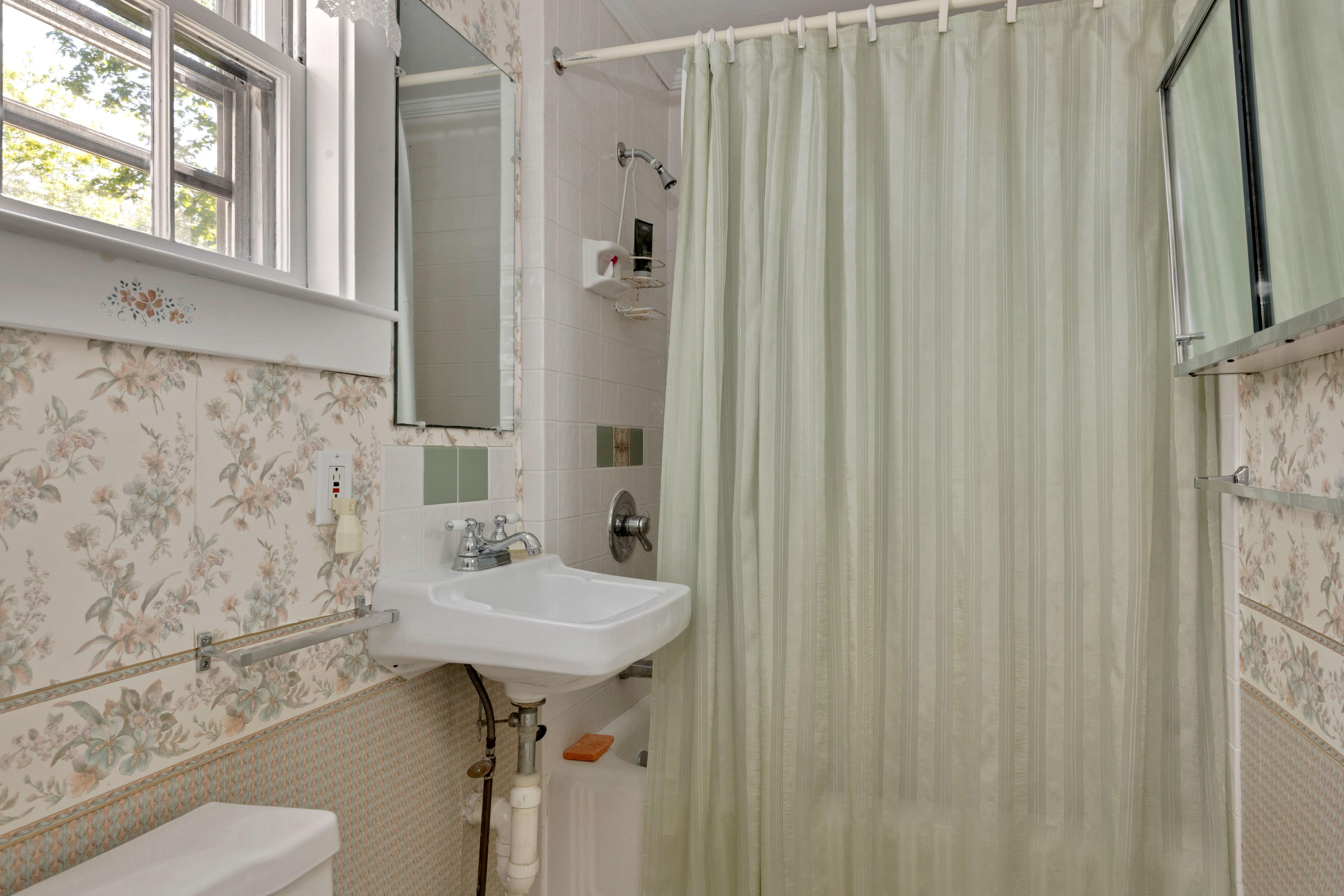 3915 Main Street Barnstable, MA 02630 - Photo 15 of 62 3915MaiLR-18