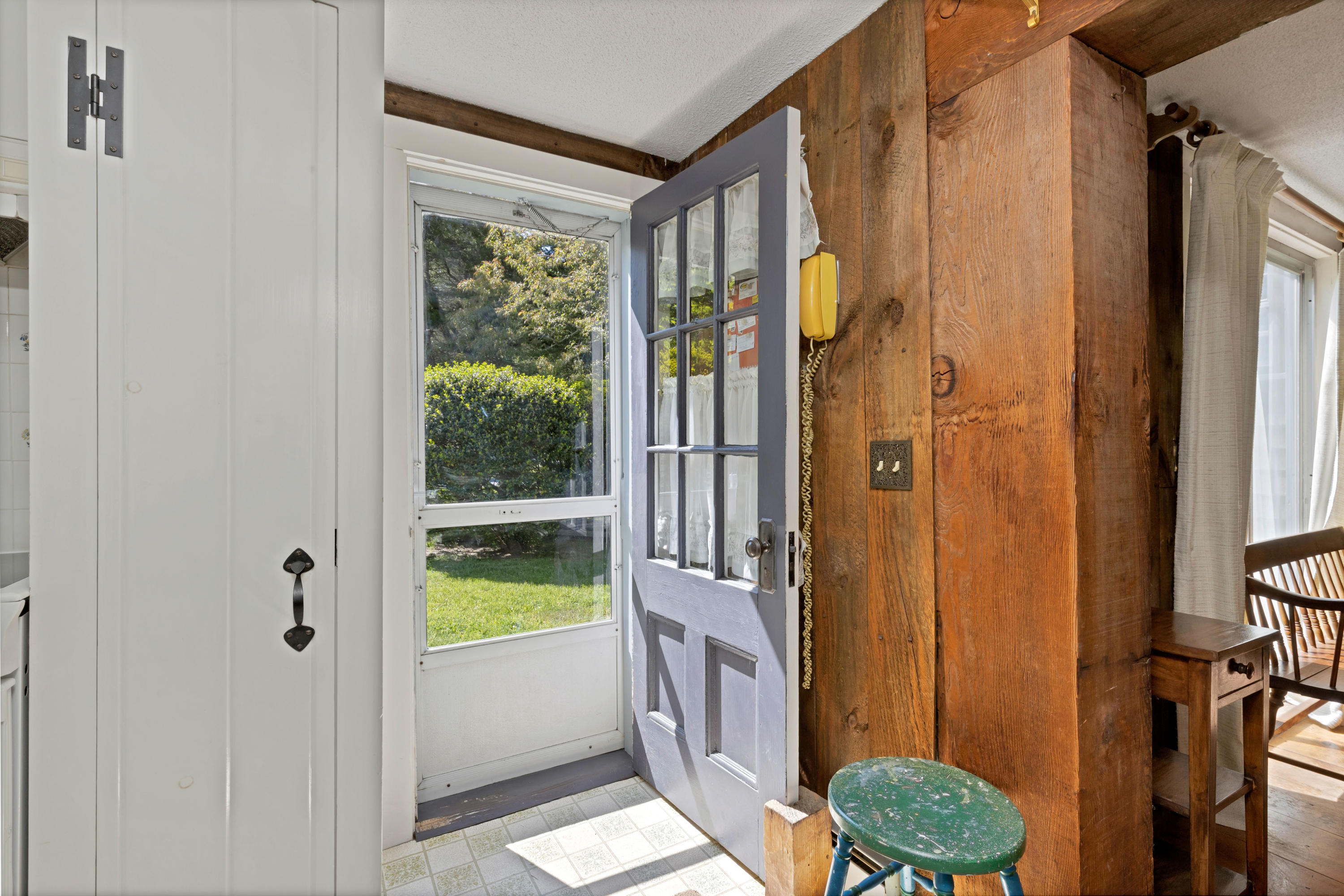 3915 Main Street Barnstable, MA 02630 - Photo 3 of 62 3915MaiLR-6