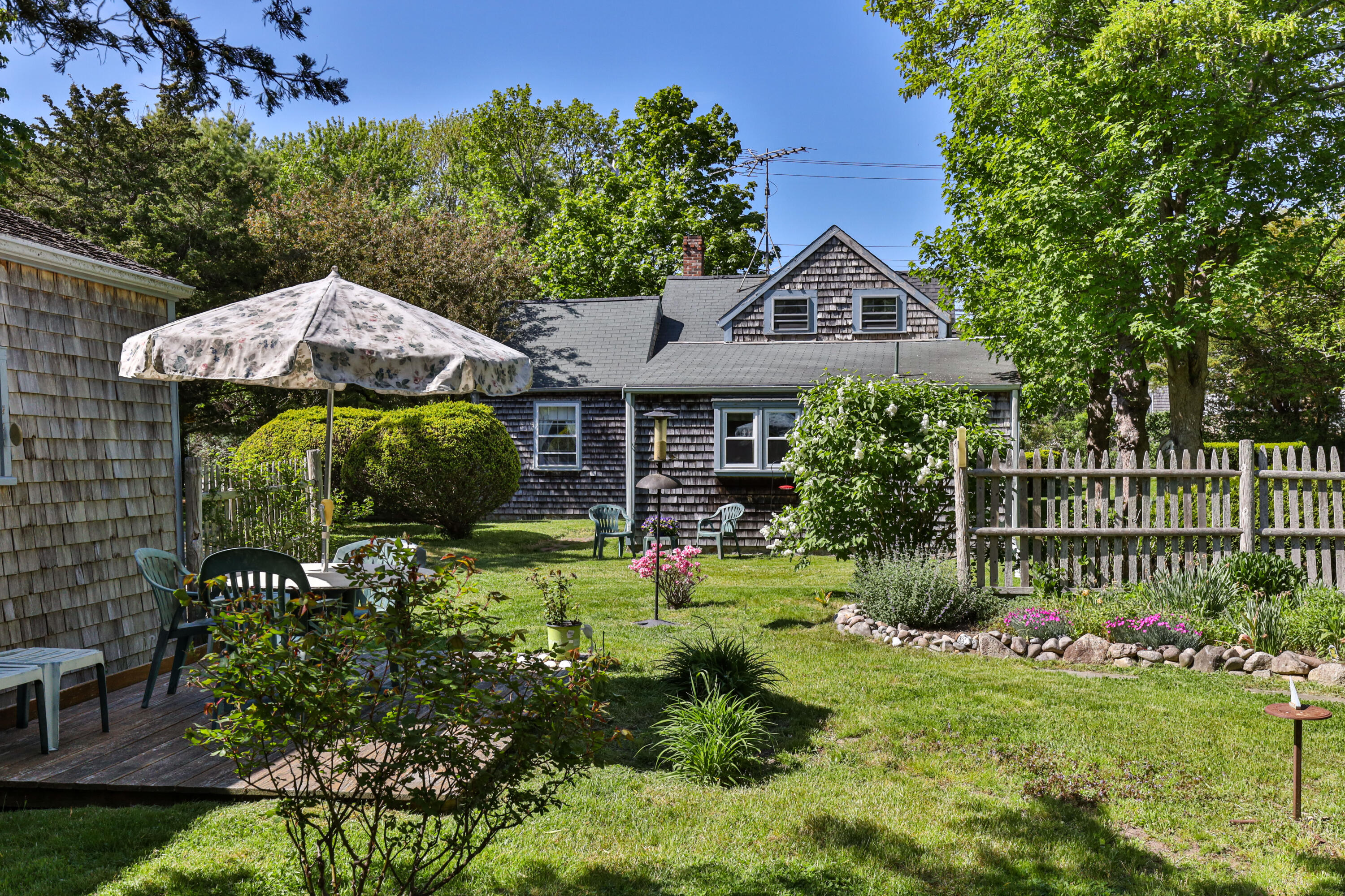 3915 Main Street Barnstable, MA 02630 - Photo 36 of 62 3915MaiLR-39
