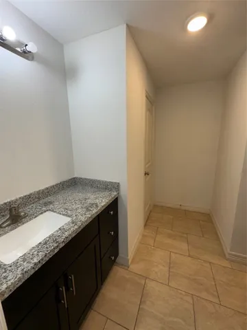 $1,850 | 138 Egret Canal South, Baytown, TX 77523