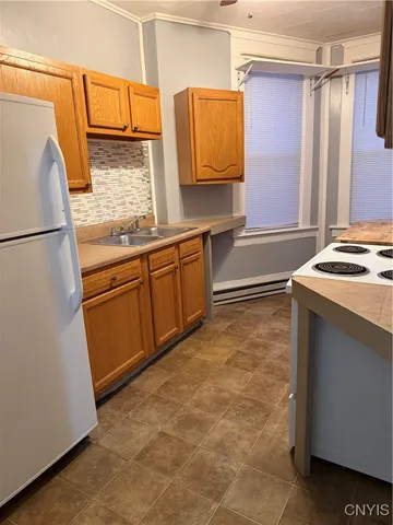 $995 | 44 Bridge Street, Schroeppel, NY 13135