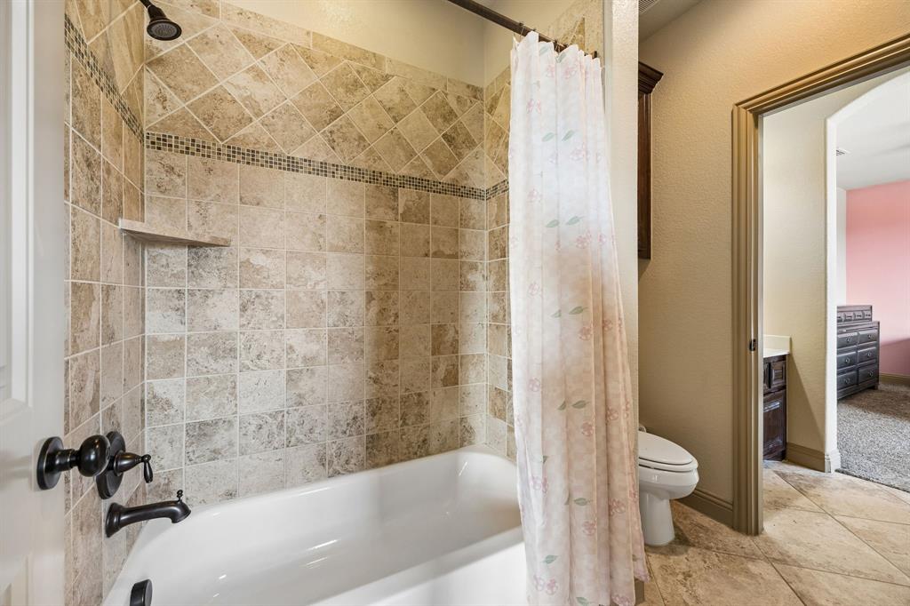 1341 Canary Lane Forney, TX 75126 - Photo 22 of 34 Jack and Jill bathroom.