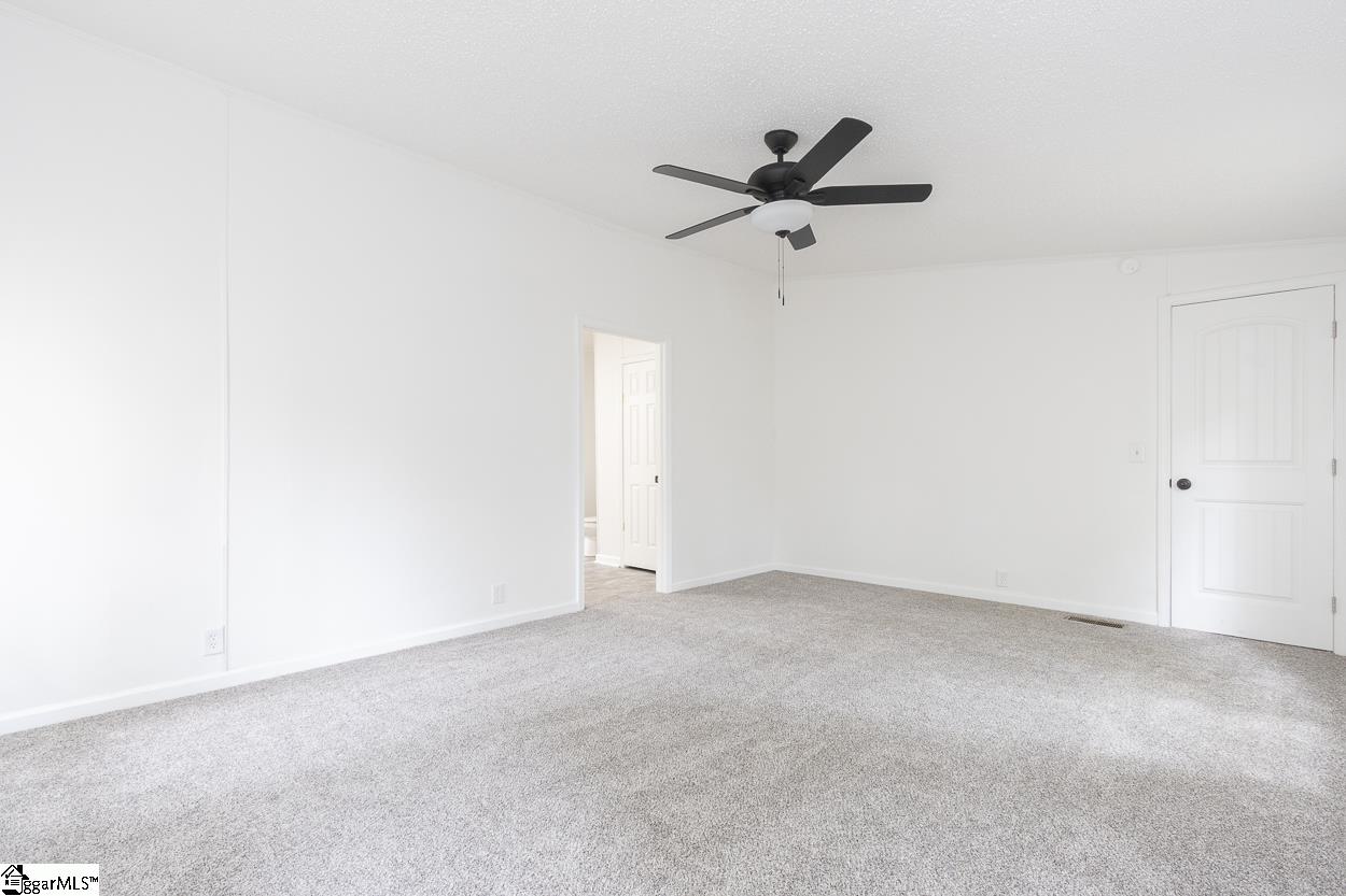 207 Shade Tree Circle Easley, SC 29640 - Photo 34 of 47