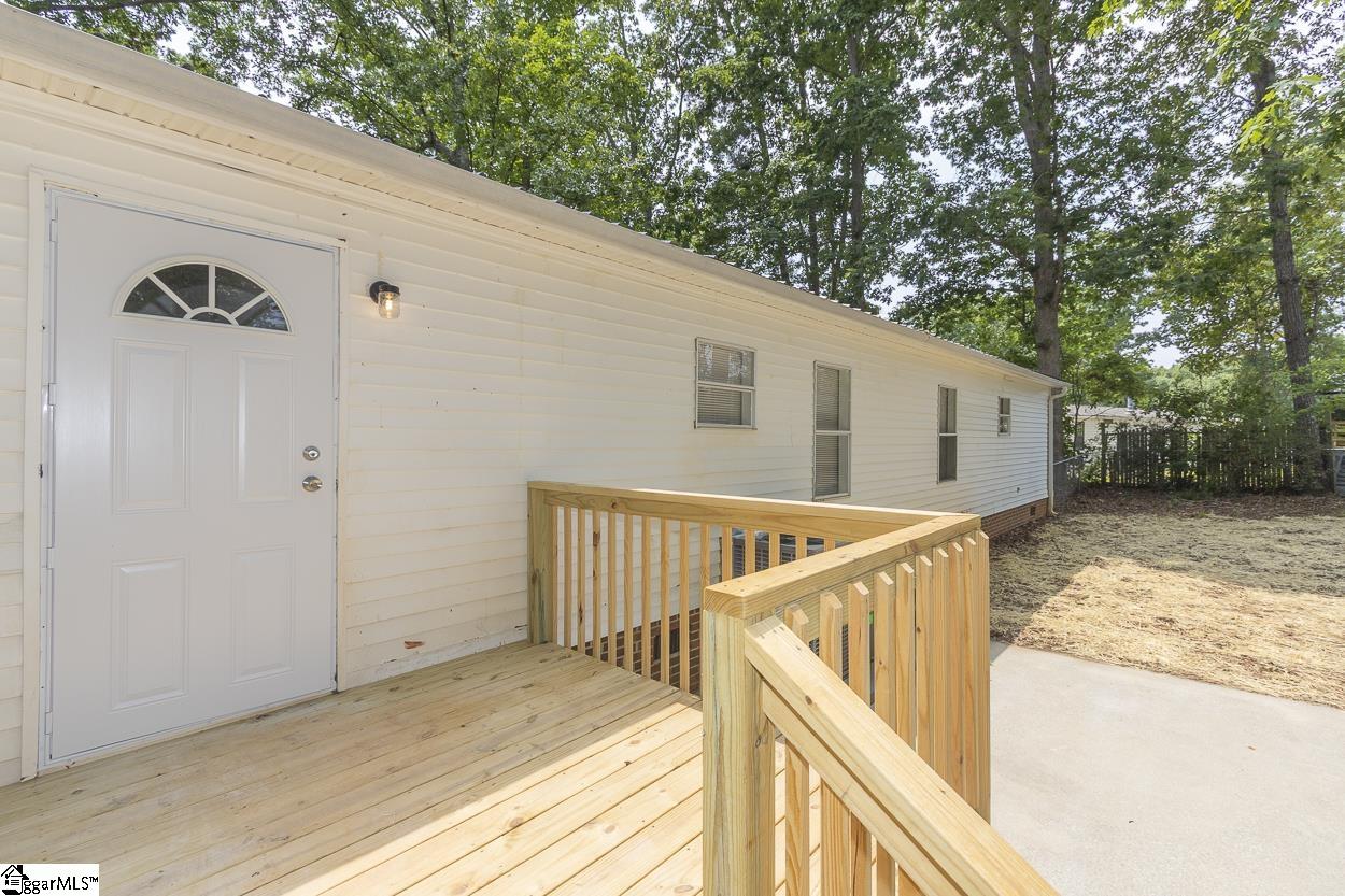 207 Shade Tree Circle Easley, SC 29640 - Photo 42 of 47