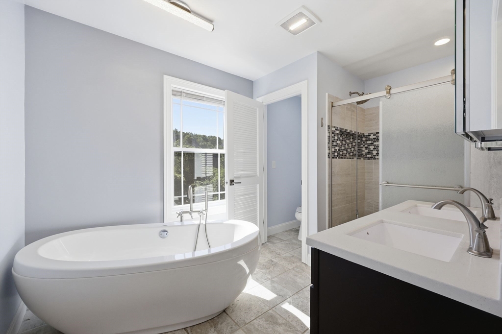 17 Russellville Road Westfield, MA 01085 - Photo 22 of 38