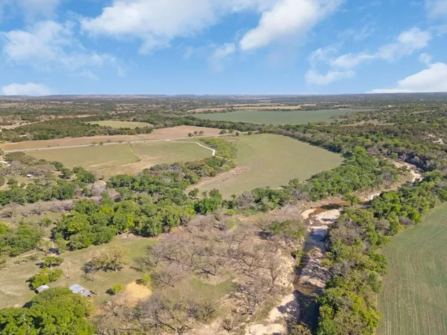 $2,600,000 | 281 North U.S. Highway 281, Lampasas, TX 76550