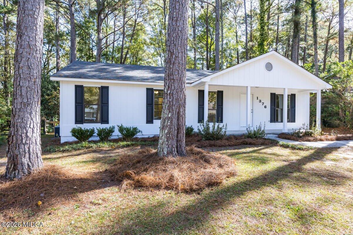 1376 Greentree Parkway Macon, GA 31220 - Photo 3 of 30 03-5W7A7537