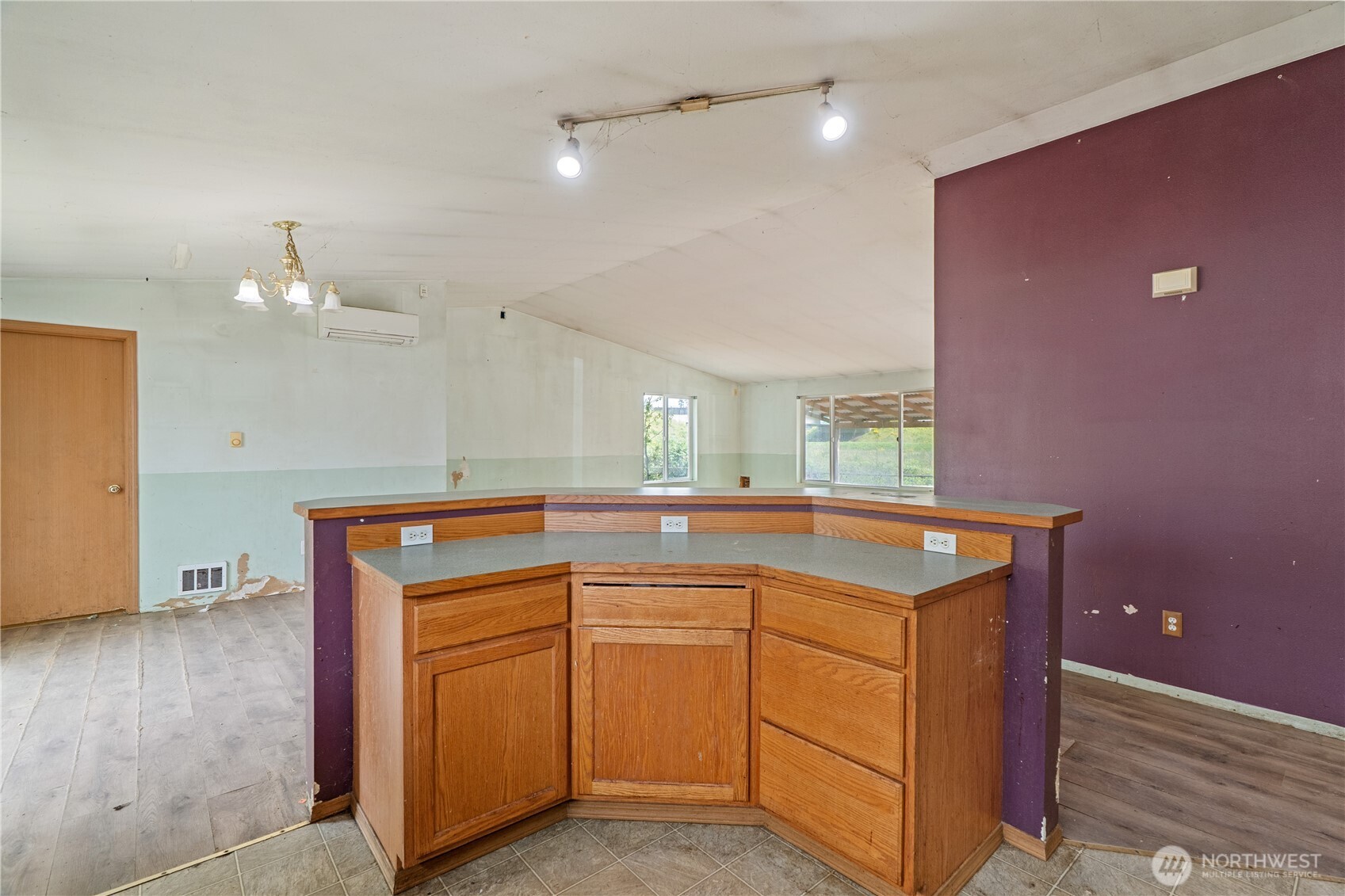 320 South 4th Street Elma, WA 98541 - Photo 10 of 35 a kitchen with a sink and cabinets