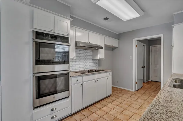 $368,000 | 4225 Dawn Drive, Benbrook, TX 76116