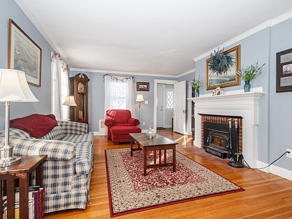 5 Sheridan Road Stoneham, MA 02180 - Photo 13 of 28 Gallery Image 13