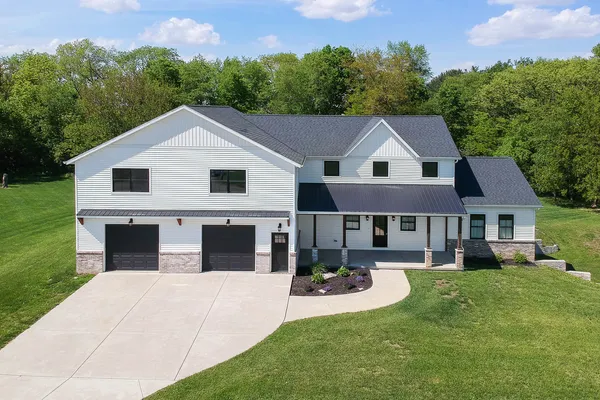 $607,500 | 7845 Fitzgerald Road, Clinton, IL 61727
