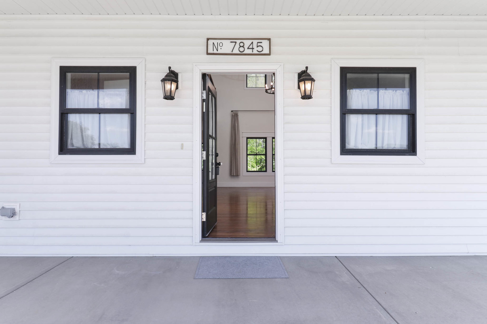 7845 Fitzgerald Road Clinton, IL 61727 - Photo 5 of 75