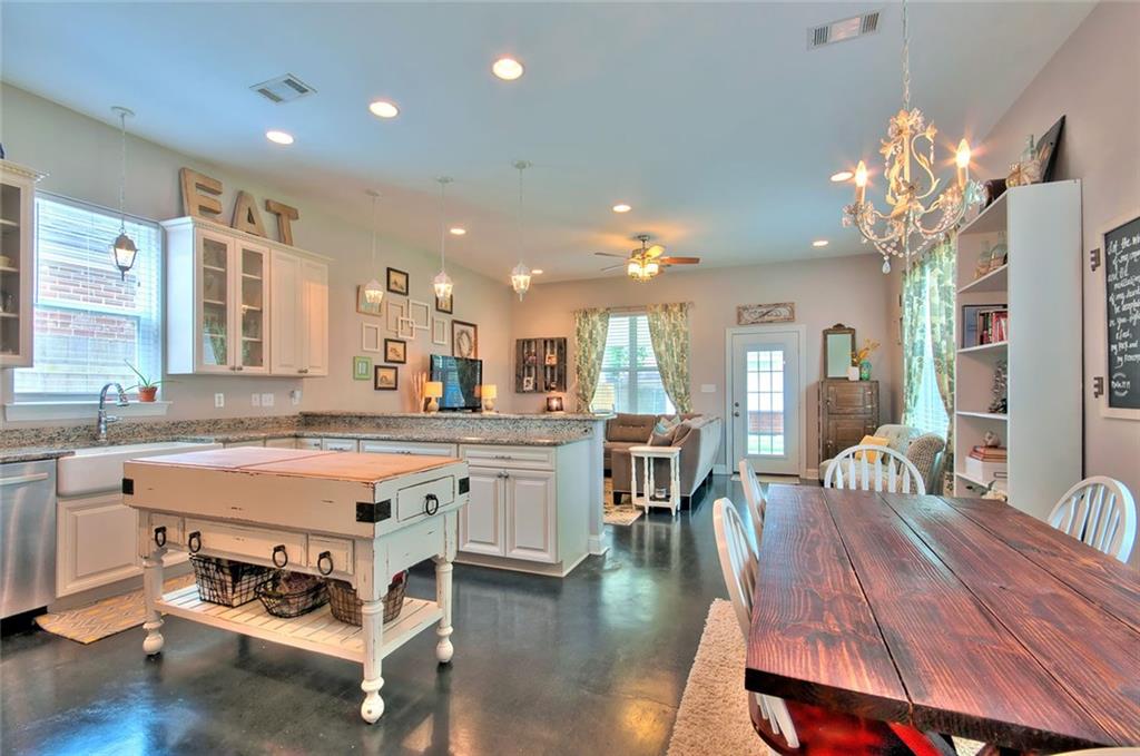 10636 Phelps Street River Ridge, LA 70123 - Photo 4 of 25