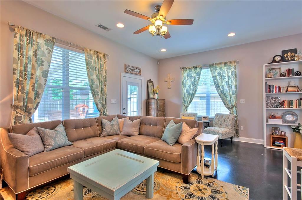 10636 Phelps Street River Ridge, LA 70123 - Photo 7 of 25