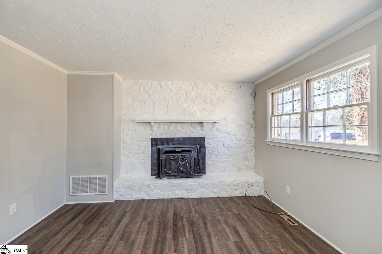 102 Bent Tree Street Easley, SC 29642 - Photo 11 of 31 Gallery Image 11