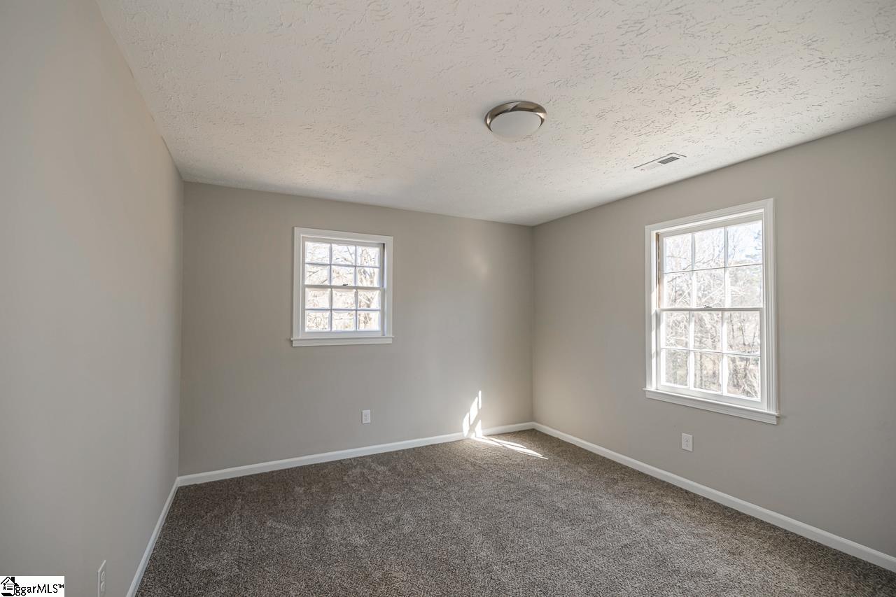 102 Bent Tree Street Easley, SC 29642 - Photo 21 of 31 Gallery Image 21