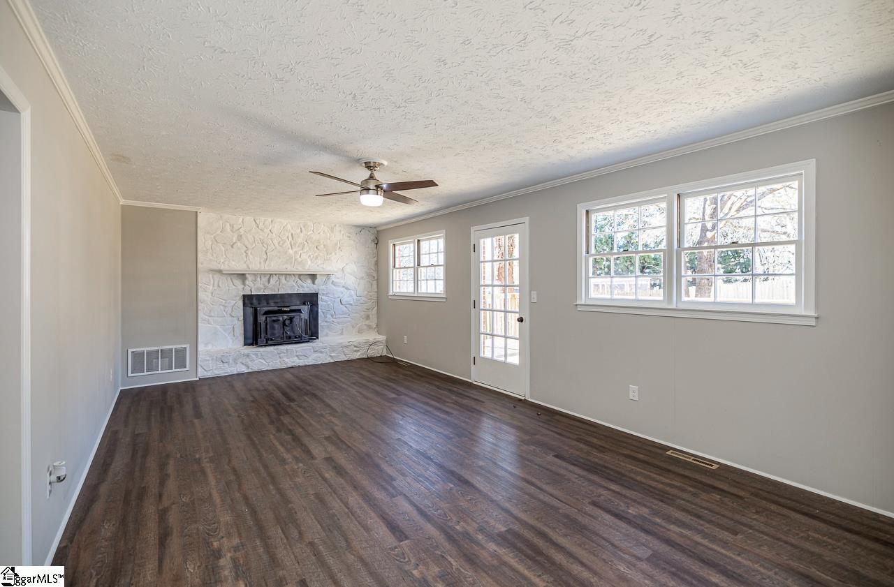 102 Bent Tree Street Easley, SC 29642 - Photo 10 of 31 Gallery Image 10