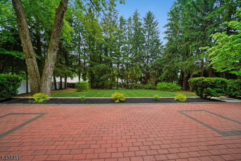 28 Fernhill Road Springfield, NJ 07081 - Photo 40 of 42