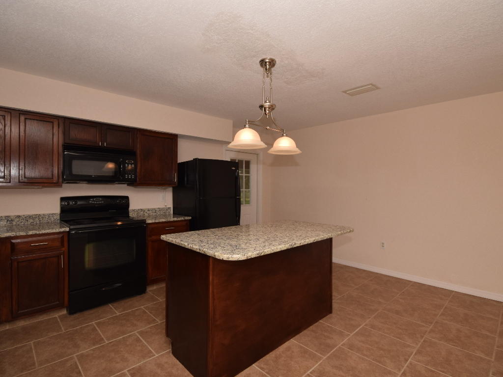 11635 Willis Road Fort Pierce, FL 34945 - Photo 7 of 41 _26