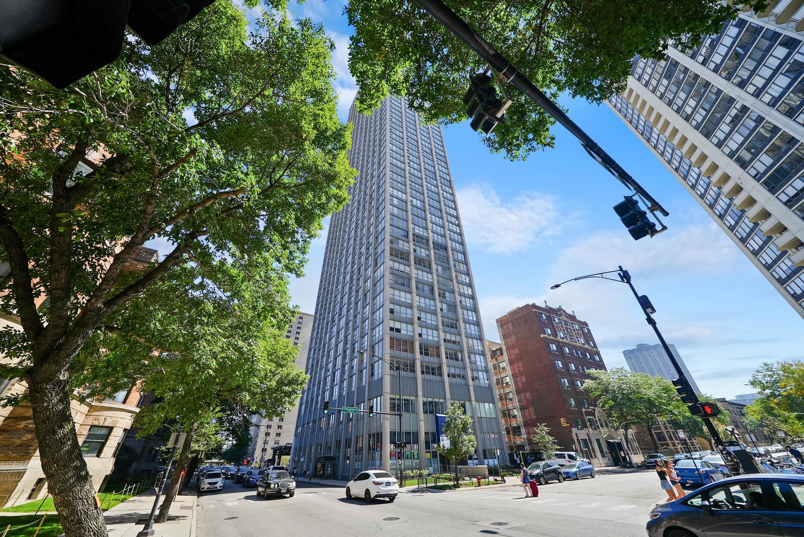 655 West Irving Park Road, Unit 5108 Chicago, IL 60613 - Photo 4 of 28