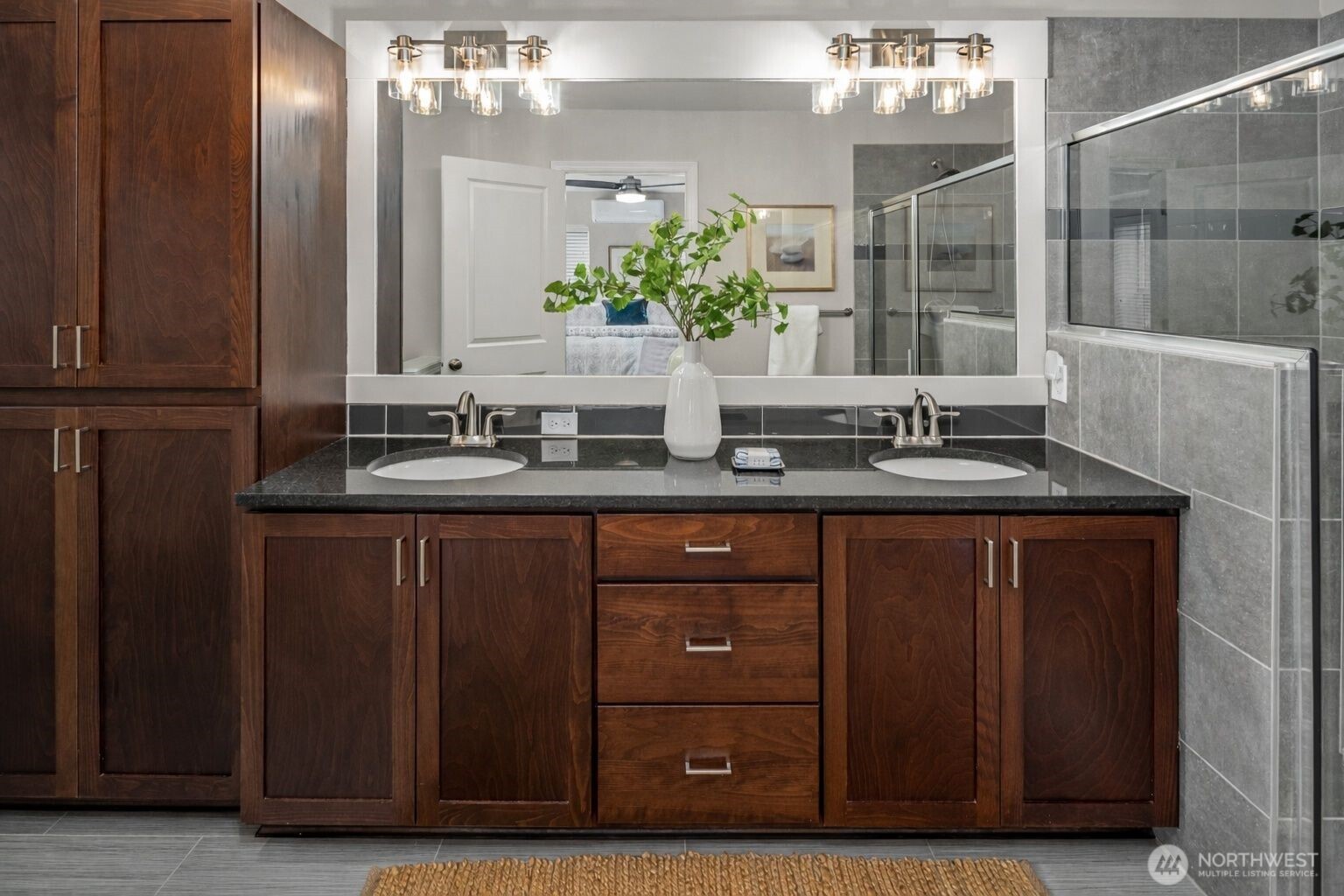 6908 31st Avenue Southwest Seattle, WA 98126 - Photo 20 of 33