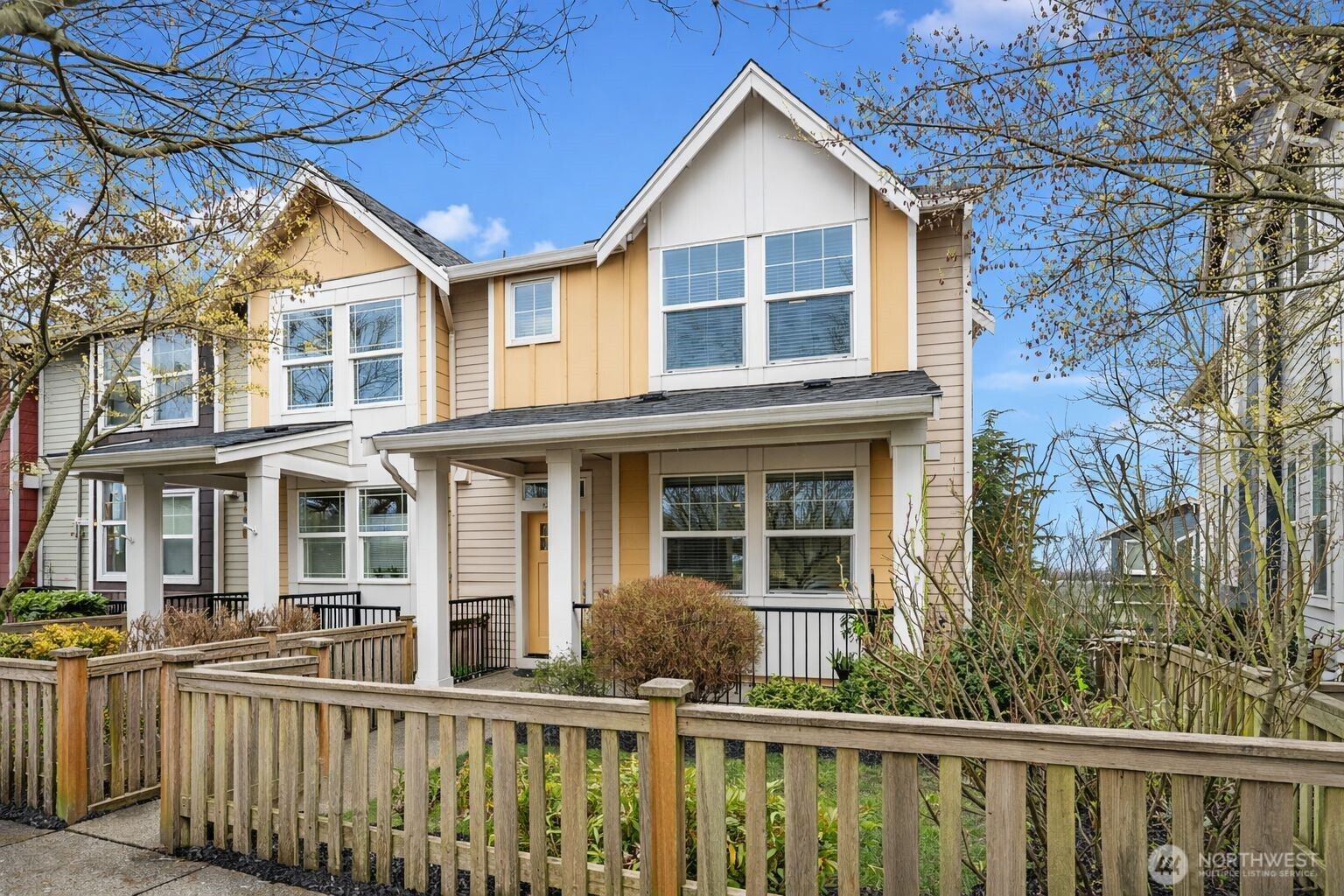 6908 31st Avenue Southwest Seattle, WA 98126 - Photo 2 of 33