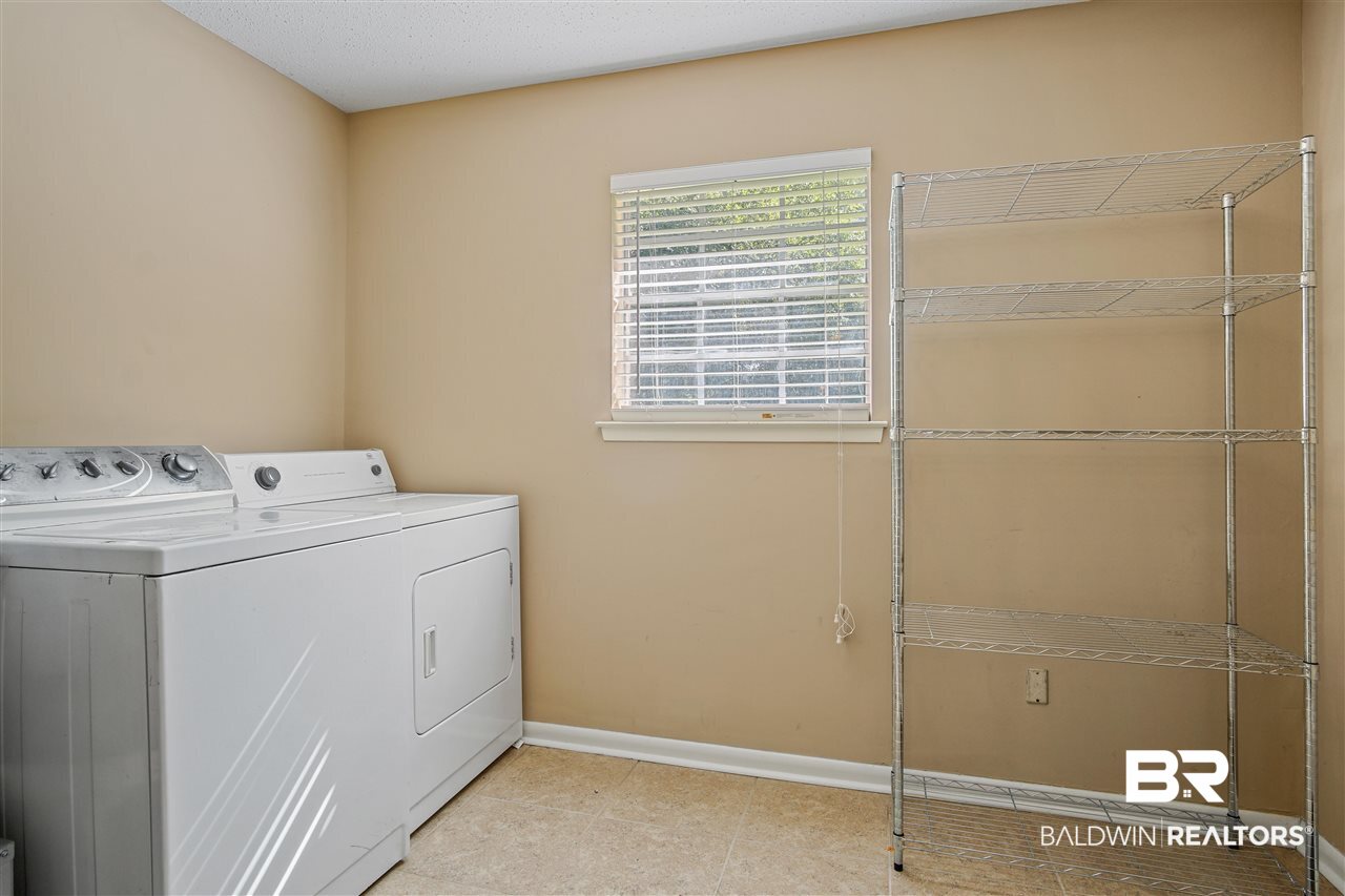 3324 Meadow Lane Mobile, AL 36618 - Photo 24 of 28